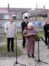 SLAVNOSTNÍ ODHALENÍ PAMĚTNÍ DESKY JAROSLAVA DOBROVOLSKÉHO