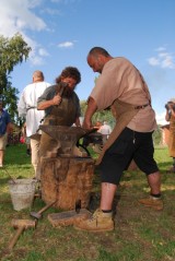 SOCHAŘSKÉ SYMPOZIUM 13. - 31. 7. 2009 + KOVÁŘSKÁ DÍLNA 25. 7. 2009 - FOTO LUKÁŠ BRAVENEC